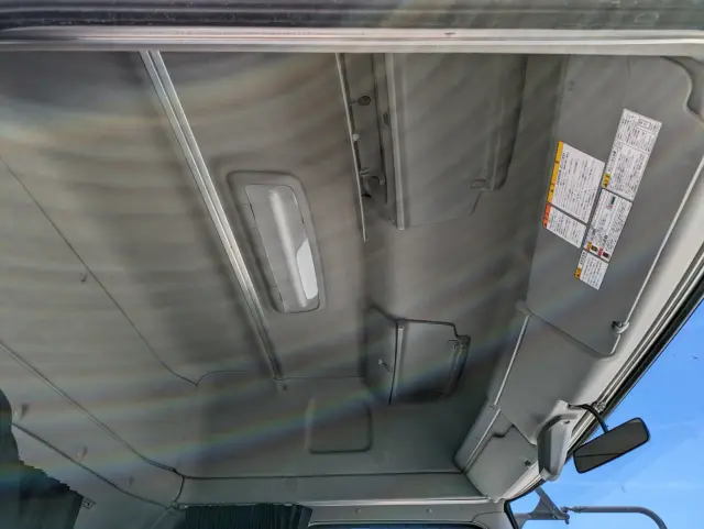 日野 プロフィア QPG-SH1EDDG(2WD)の写真25