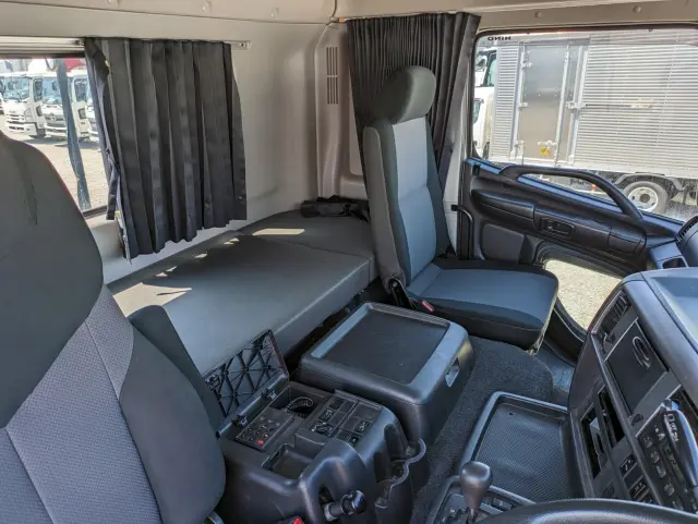 日野 プロフィア QPG-SH1EDDG(2WD)の写真27