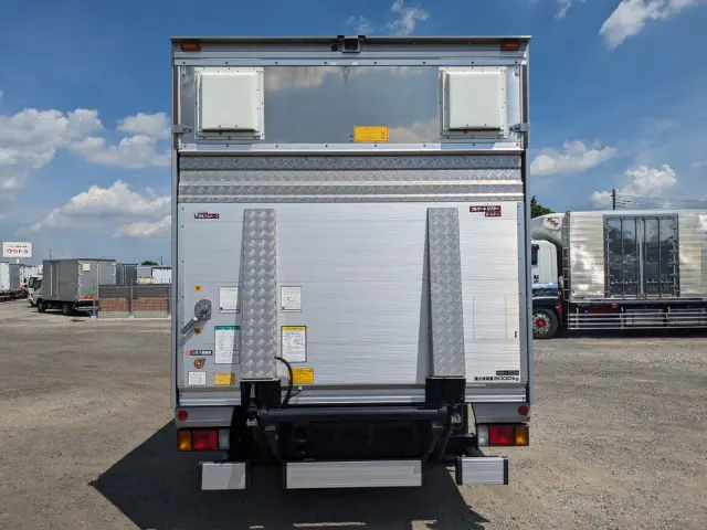 いすゞ エルフ TRG-NPR85AN(2WD)の写真6