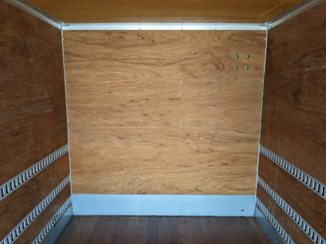 いすゞ エルフ TRG-NPR85AN(2WD)の写真18