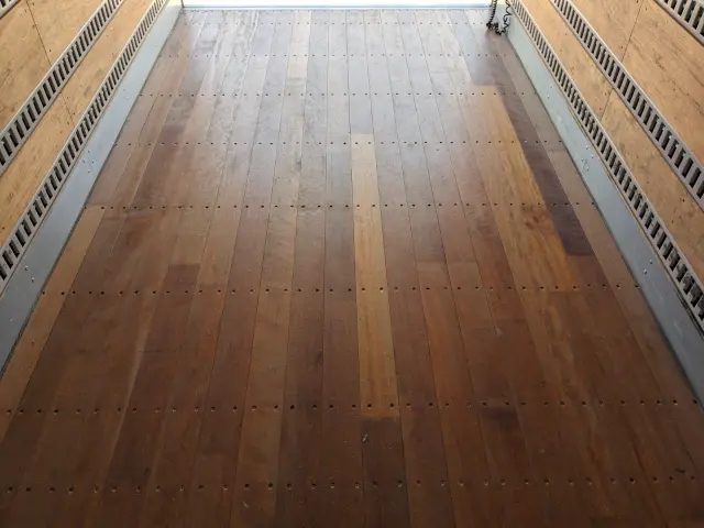 いすゞ エルフ TRG-NPR85AN(2WD)の写真19