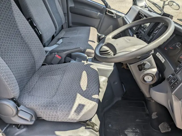 いすゞ エルフ TRG-NPR85AN(2WD)の写真34