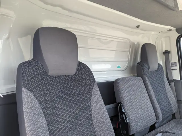 いすゞ エルフ TRG-NPR85AN(2WD)の写真36