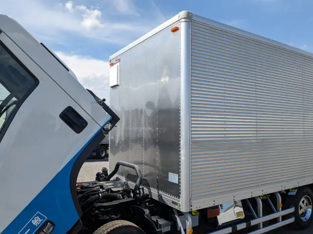 いすゞ エルフ TRG-NPR85AN(2WD)の写真40