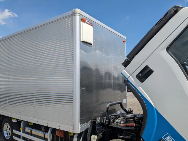 いすゞ エルフ TRG-NPR85AN(2WD)の写真44