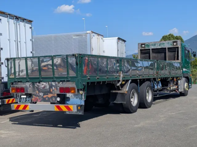 UD クオン QKG-CD5ZL(6x2)の写真3