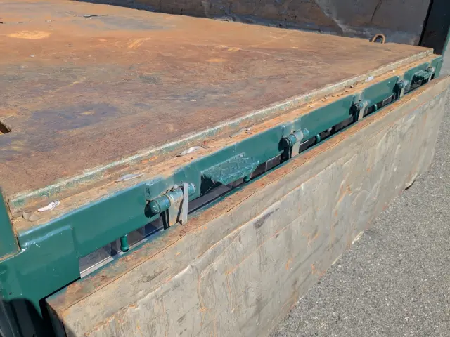 UD クオン QKG-CD5ZL(6x2)の写真9