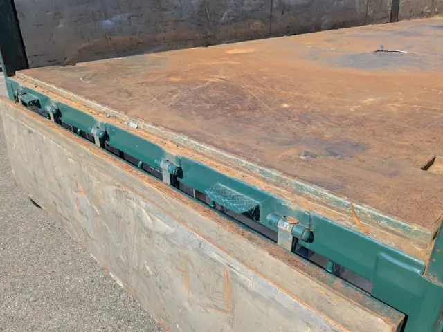 UD クオン QKG-CD5ZL(6x2)の写真10