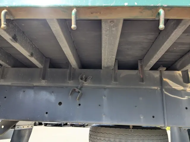 UD クオン QKG-CD5ZL(6x2)の写真27