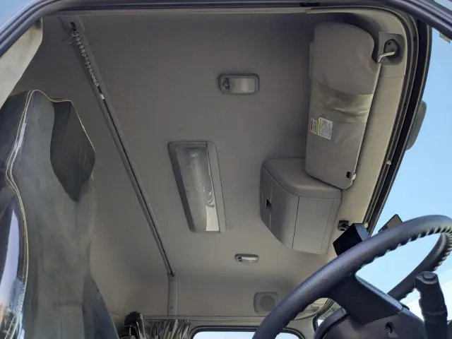 UD クオン QKG-CD5ZL(6x2)の写真35