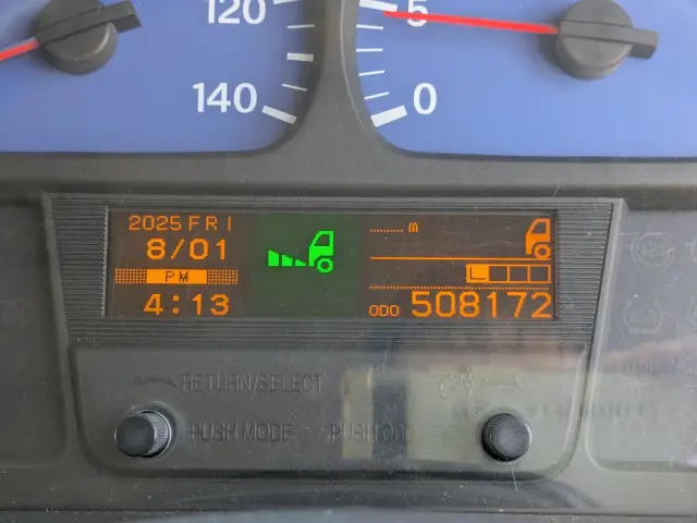 UD クオン QKG-CD5ZL(6x2)の写真38