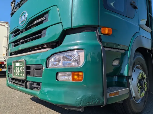 UD クオン QKG-CD5ZL(6x2)の写真46