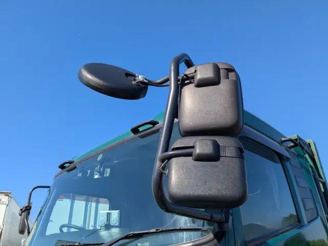 UD クオン QKG-CD5ZL(6x2)の写真47