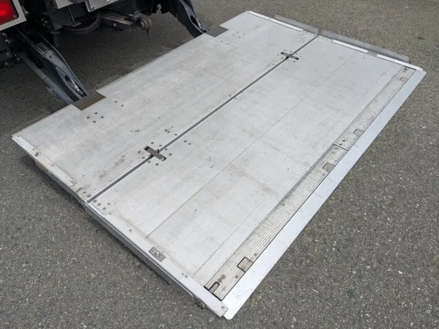 日野 レンジャー 2KG-FD2ABG(2WD)の写真10