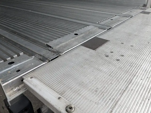 日野 レンジャー 2KG-FD2ABG(2WD)の写真13