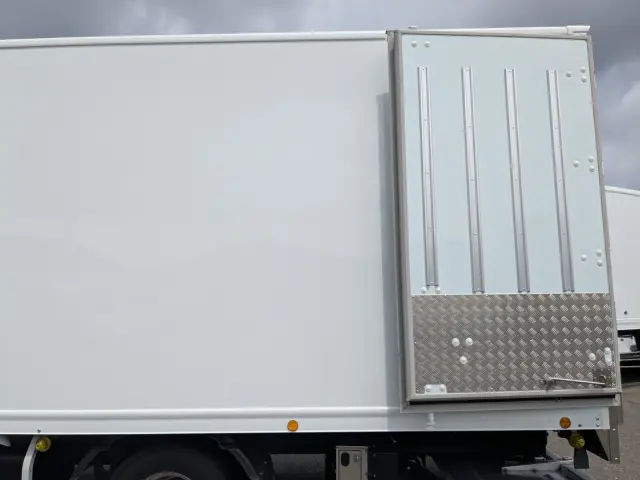 日野 レンジャー 2KG-FD2ABG(2WD)の写真25