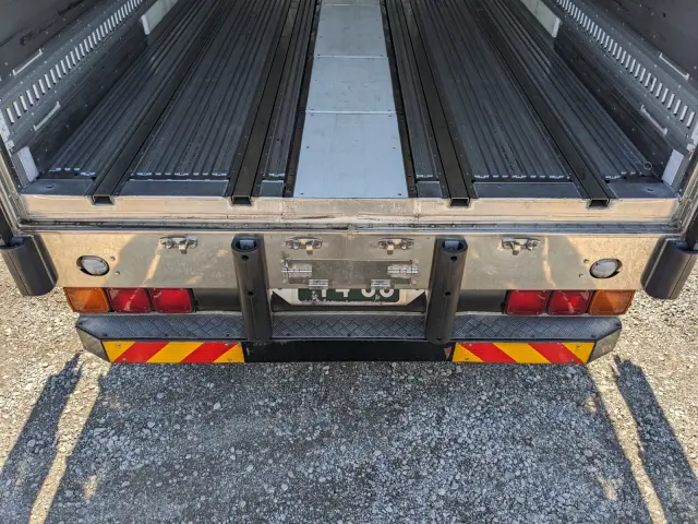 日野 プロフィア 2DG-FW1AHJ(8x4)の写真10