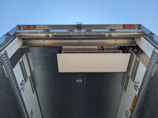 日野 プロフィア 2DG-FW1AHJ(8x4)の写真11