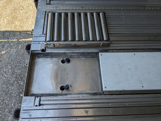 日野 プロフィア 2DG-FW1AHJ(8x4)の写真13