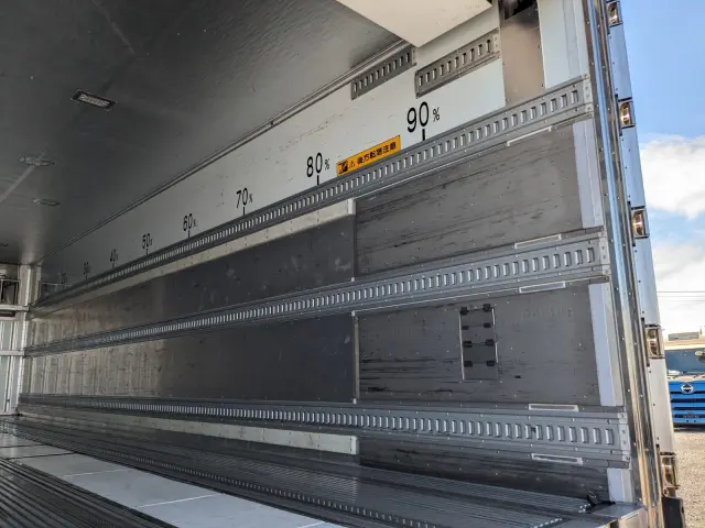 日野 プロフィア 2DG-FW1AHJ(8x4)の写真19