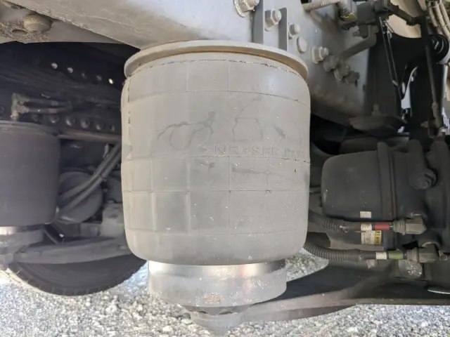 日野 プロフィア 2DG-FW1AHJ(8x4)の写真34