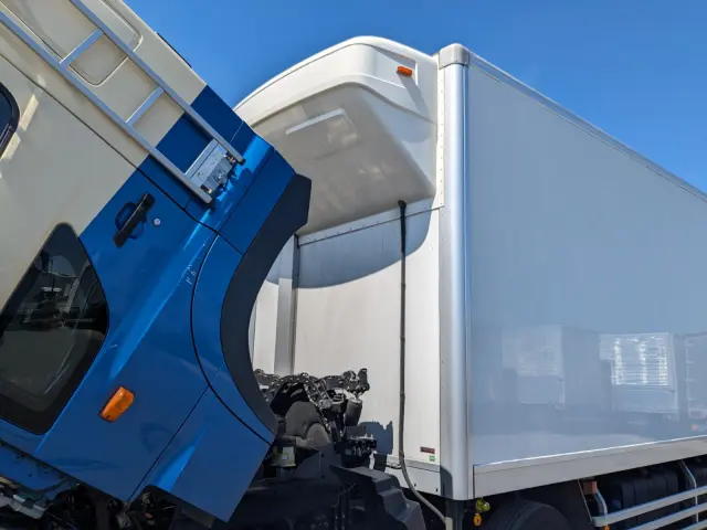 日野 プロフィア 2DG-FW1AHJ(8x4)の写真45