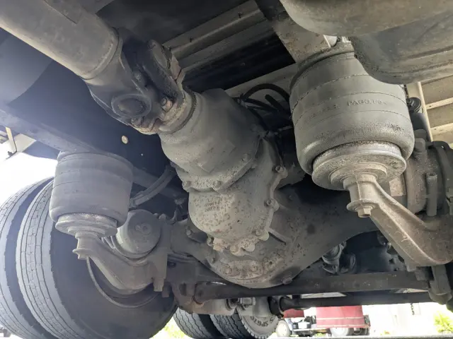 いすゞ ギガ QKG-CYJ77A(8x4)の写真24