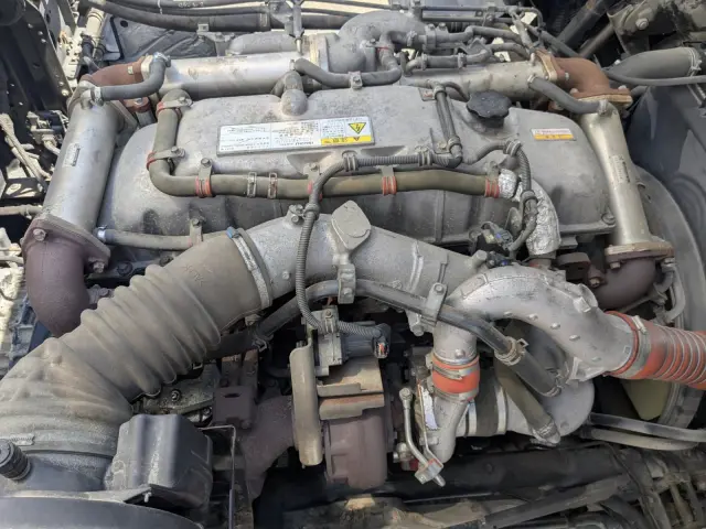 いすゞ ギガ QKG-CYJ77A(8x4)の写真41