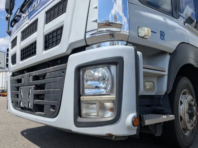 いすゞ ギガ QKG-CYJ77A(8x4)の写真44