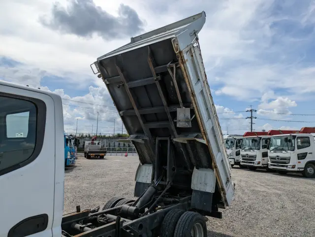 三菱 キャンター TKG-FBA30(2WD)の写真19