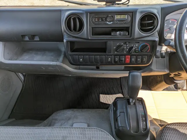 日野 デュトロ TPG-XZU605M(2WD)の写真30