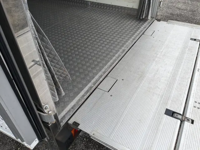 日野 レンジャー TKG-FD9JLAA(2WD)の写真13