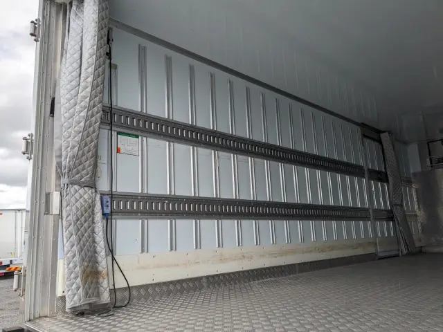 日野 レンジャー TKG-FD9JLAA(2WD)の写真24