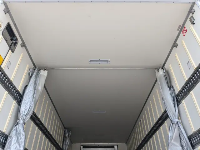 日野 レンジャー 2KG-FC2ABA(2WD)の写真17