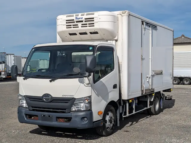 日野 デュトロ TPG-XZU712M(2WD)の写真1