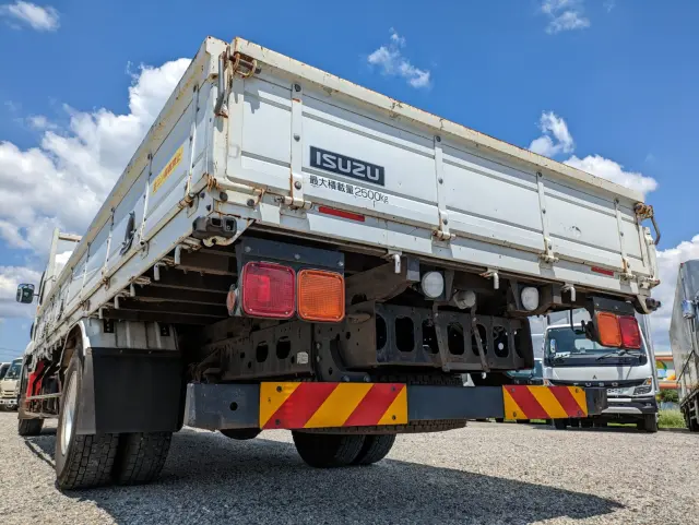 いすゞ フォワード 2PG-FRR90S1(2WD)の写真7