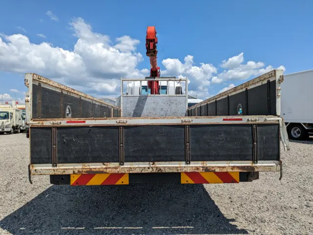 いすゞ フォワード 2PG-FRR90S1(2WD)の写真11