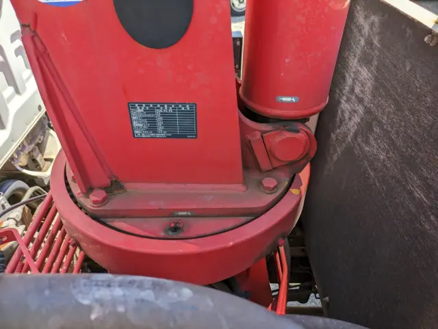 いすゞ フォワード 2PG-FRR90S1(2WD)の写真25