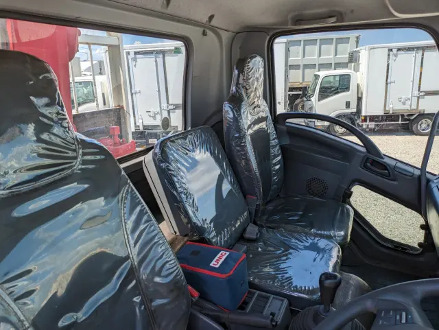 いすゞ フォワード 2PG-FRR90S1(2WD)の写真36