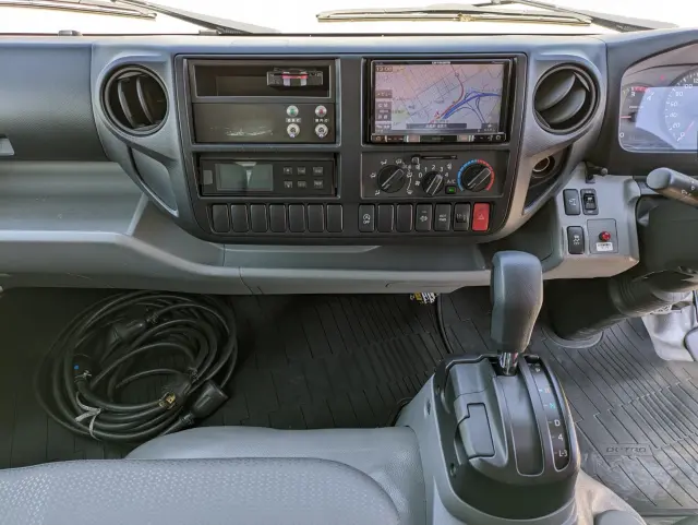 日野 デュトロ TPG-XZU712M(2WD)の写真3