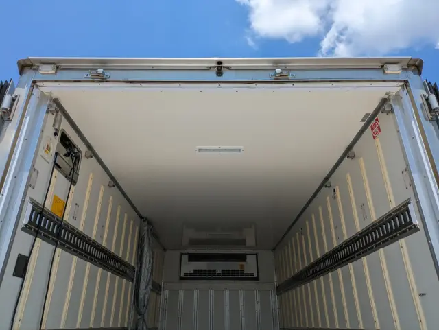 日野 デュトロ TPG-XZU712M(2WD)の写真13