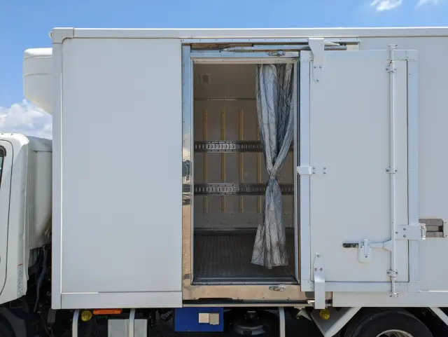 日野 デュトロ TPG-XZU712M(2WD)の写真31