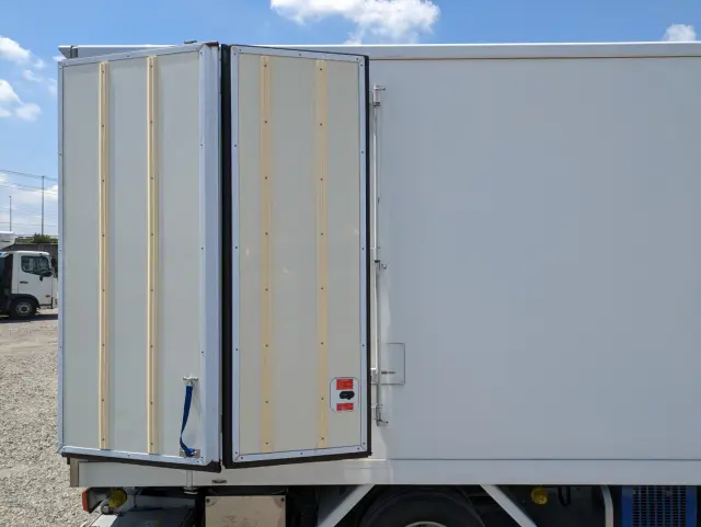 日野 デュトロ TPG-XZU712M(2WD)の写真34