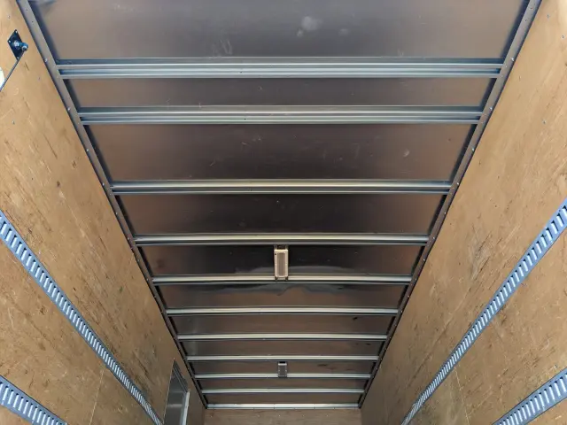 いすゞ フォワード TKG-FRR90S2(2WD)の写真18