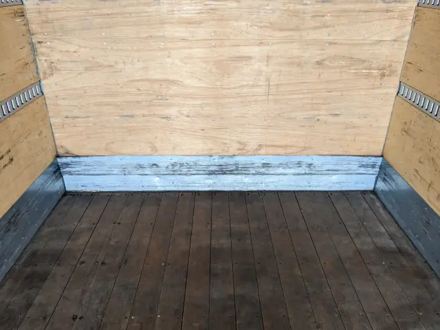 いすゞ フォワード TKG-FRR90S2(2WD)の写真19