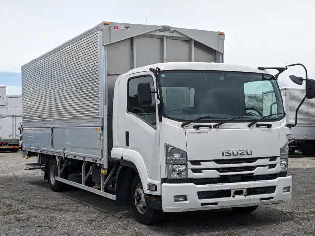 いすゞ フォワード 2PG-FRR90S2(2WD)の写真3