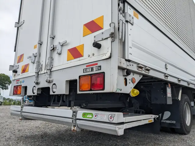 いすゞ フォワード 2PG-FRR90S2(2WD)の写真7