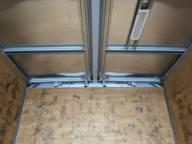 いすゞ フォワード 2PG-FRR90S2(2WD)の写真19