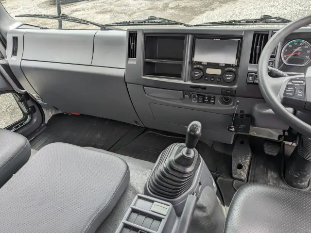 いすゞ フォワード 2PG-FRR90S2(2WD)の写真43