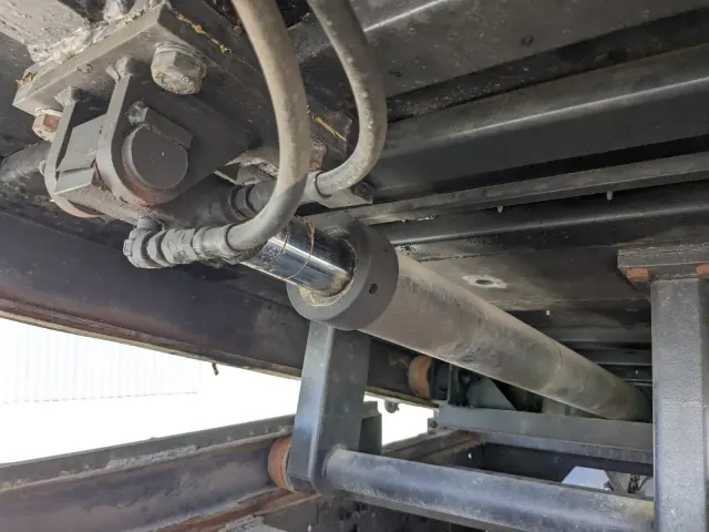 いすゞ フォワード TKG-FRR90S1(2WD)の写真27